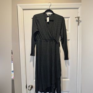 Gap nursing dress with tags size small